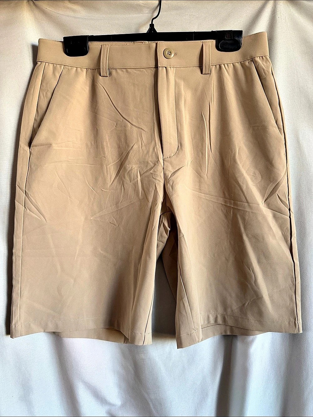 Men's Flat Front Shorts in Beige Like New